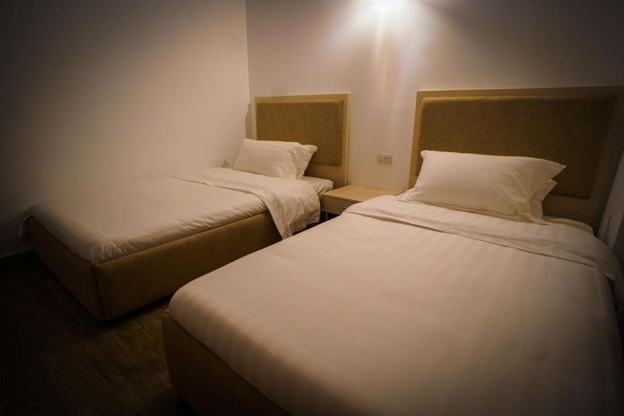 Eco Hostel รามัลเลาะห์ ภายนอก รูปภาพ
