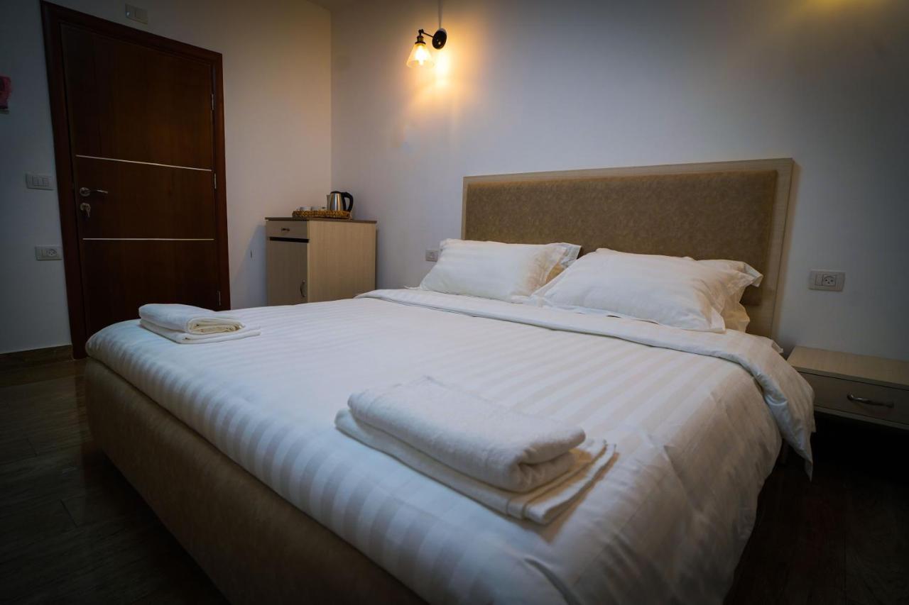 Eco Hostel รามัลเลาะห์ ภายนอก รูปภาพ