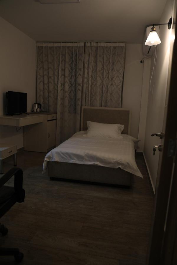 Eco Hostel รามัลเลาะห์ ภายนอก รูปภาพ