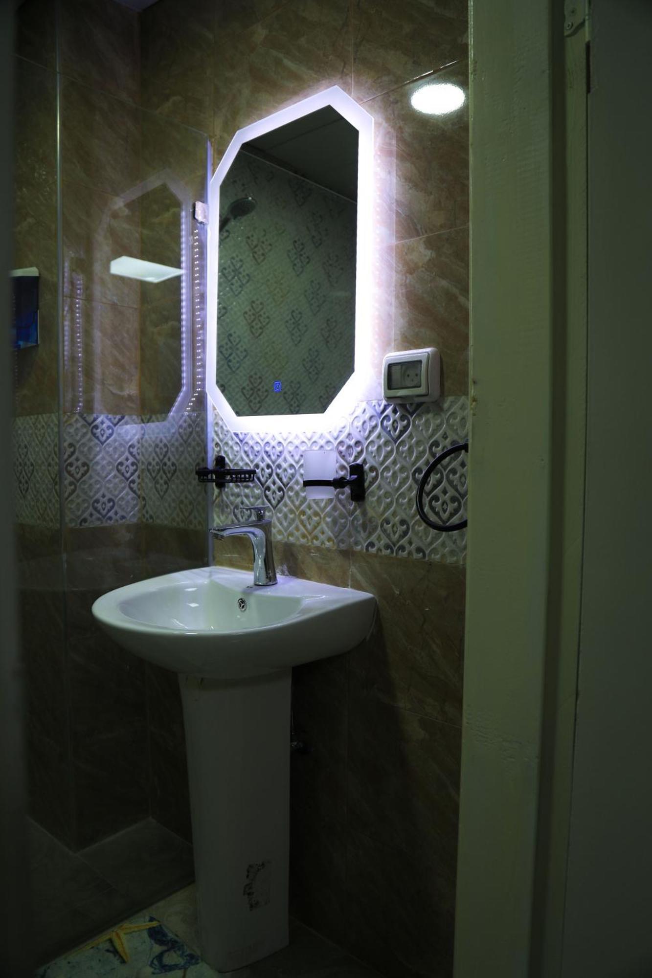 Eco Hostel รามัลเลาะห์ ภายนอก รูปภาพ